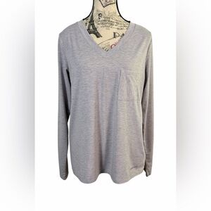 Exofficio Light Gray V-Neck Top Size M Insect Repellant Adventure Ready